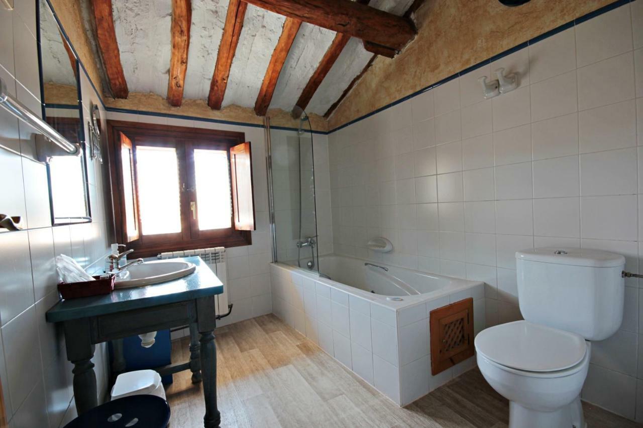 Domitila Rooms Clavijo Exterior photo