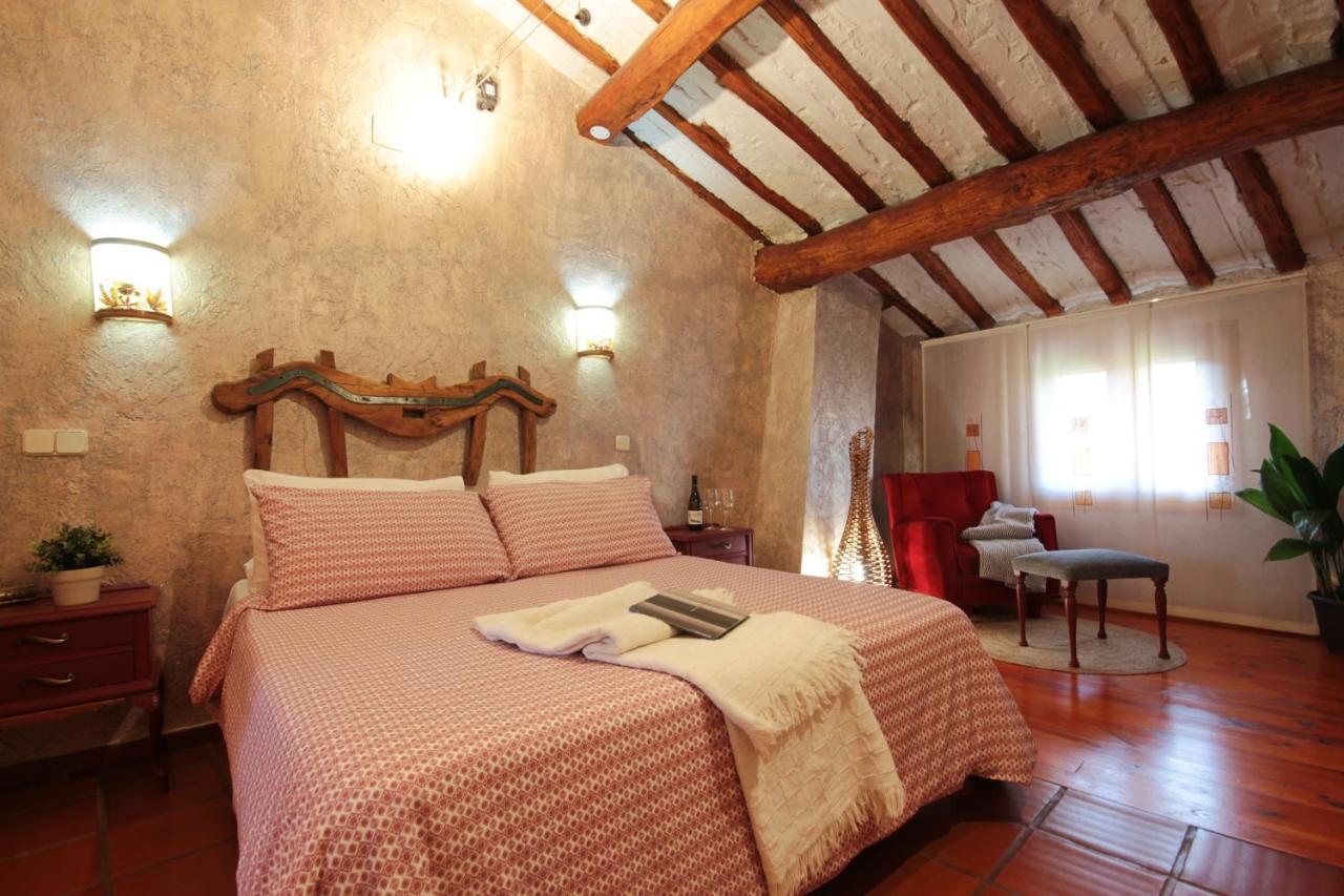 Domitila Rooms Clavijo Exterior photo